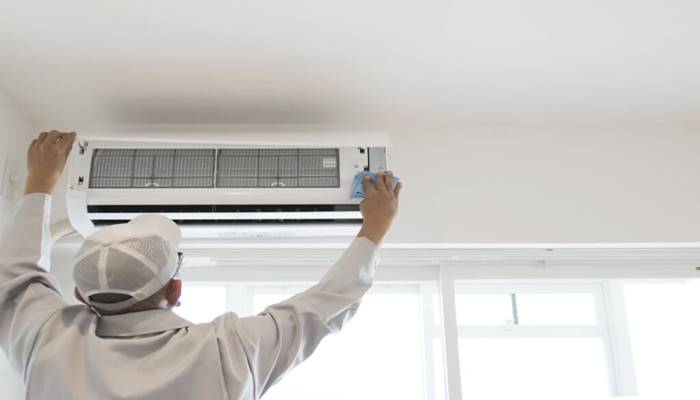 Những lưu ý khi vệ sinh máy lạnh Sharp tại nhà Những lưu ý khi vệ sinh máy lạnh Sharp tại nhà