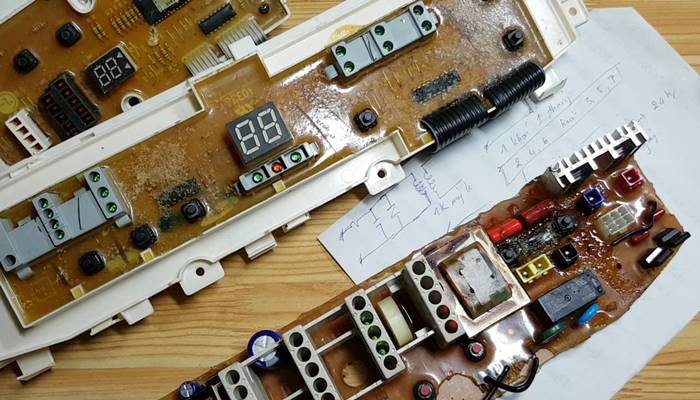 Nguyên nhân dẫn đến việc hư hỏng board máy giặt Electrolux Nguyên nhân dẫn đến việc hư hỏng board máy giặt Electrolux