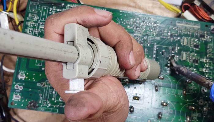 Tại sao nên chọn dịch vụ sửa board máy giặt Midea giá rẻ của Máy lạnh Biên Hòa? Tại sao nên chọn dịch vụ sửa board máy giặt Midea giá rẻ của Máy lạnh Biên Hòa?