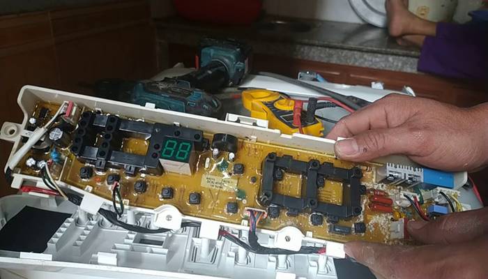 Nguyên nhân dẫn đến việc hư hỏng board máy giặt Mitsubishi Nguyên nhân dẫn đến việc hư hỏng board máy giặt Mitsubishi