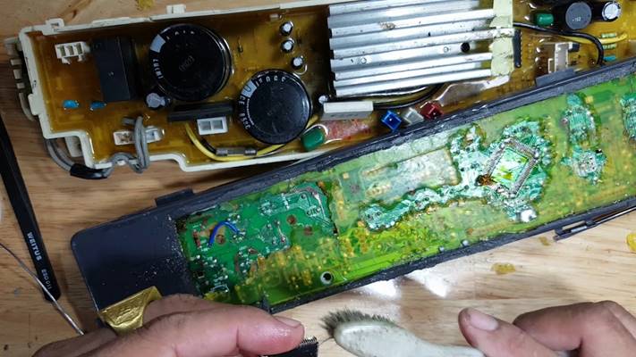 Nguyên nhân dẫn đến việc hư hỏng board máy giặt Sharp Nguyên nhân dẫn đến việc hư hỏng board máy giặt Sharp