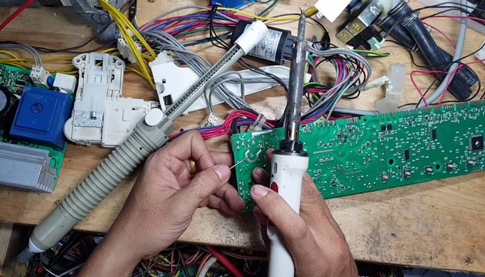 Nguyên nhân dẫn đến việc hư hỏng board máy giặt TCL Nguyên nhân dẫn đến việc hư hỏng board máy giặt TCL