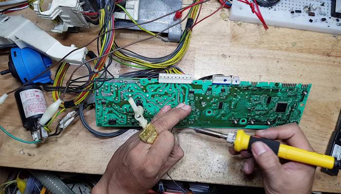 Tại sao nên chọn dịch vụ sửa board máy giặt Toshiba giá rẻ của Máy lạnh Biên Hòa? Tại sao nên chọn dịch vụ sửa board máy giặt Toshiba giá rẻ của Máy lạnh Biên Hòa?