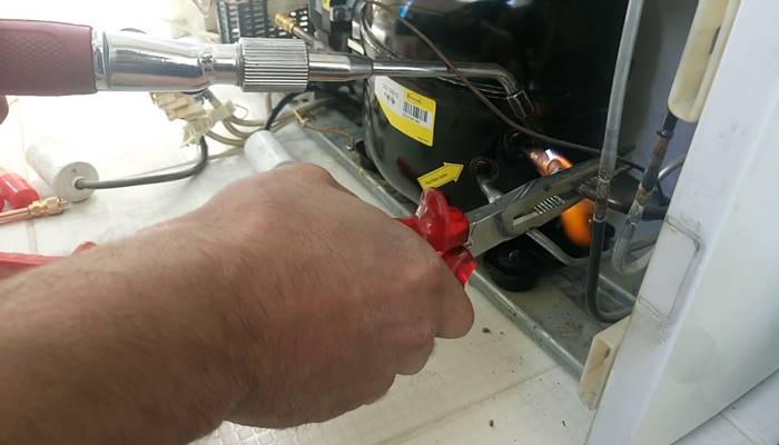 Quy trình thay block tủ lạnh Sharp giá rẻ Quy trình thay block tủ lạnh Sharp giá rẻ