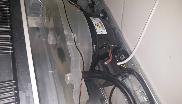 Dấu hiệu nhận biết phải thay block tủ lạnh TCL Dấu hiệu nhận biết phải thay block tủ lạnh TCL