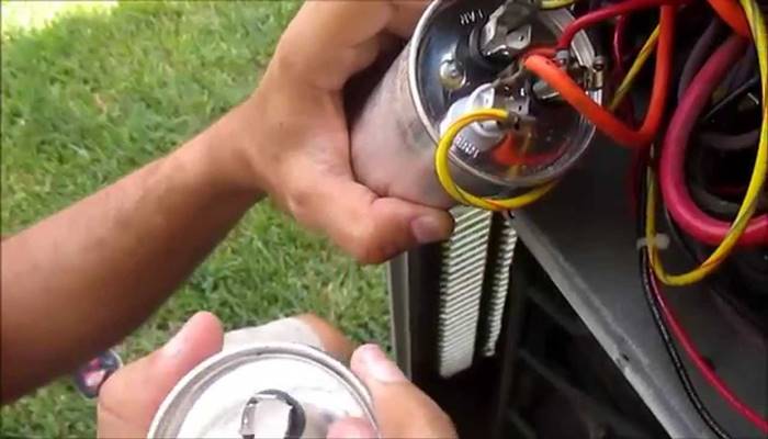 Quý khách hãy chọn dịch vụ thay tụ điều hòa Mitsubishi tại nhà giá rẻ Biên Hòa Quý khách hãy chọn dịch vụ thay tụ điều hòa Mitsubishi tại nhà giá rẻ Biên Hòa