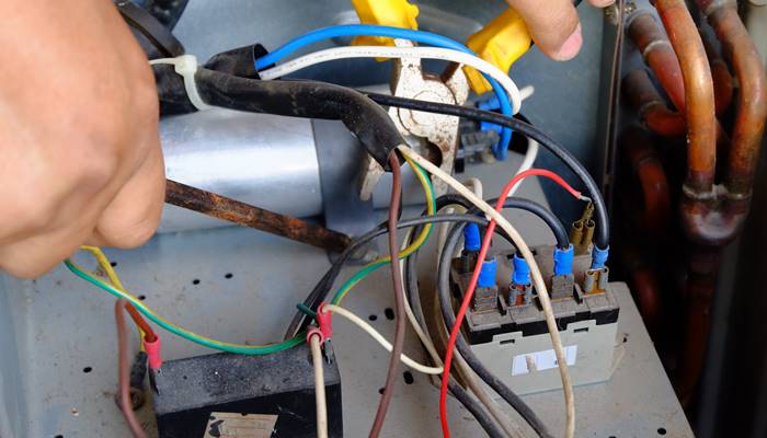 Quý khách hãy chọn dịch vụ thay tụ điều hòa TCL tại nhà của chúng tôi Quý khách hãy chọn dịch vụ thay tụ điều hòa TCL tại nhà của chúng tôi