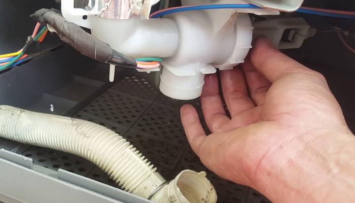 Nguyên nhân và cách khắc phục lỗi EC5 trên máy giặt Toshiba Nguyên nhân và cách khắc phục lỗi EC5 trên máy giặt Toshiba