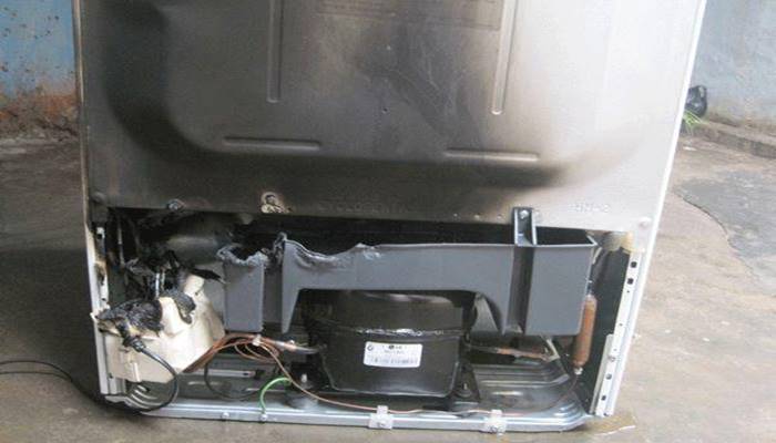 Tủ lạnh bị chập, cháy Tủ lạnh bị chập, cháy