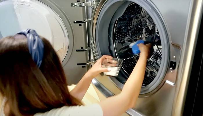 Vệ sinh máy giặt đúng cách sau khi dùng