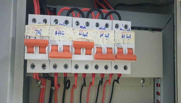 Do hỏng board mạch của dàn nóng Do hỏng board mạch của dàn nóng
