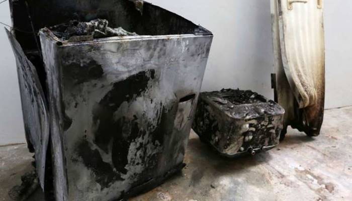 Hiện tượng máy giặt có mùi khét Hiện tượng máy giặt có mùi khét