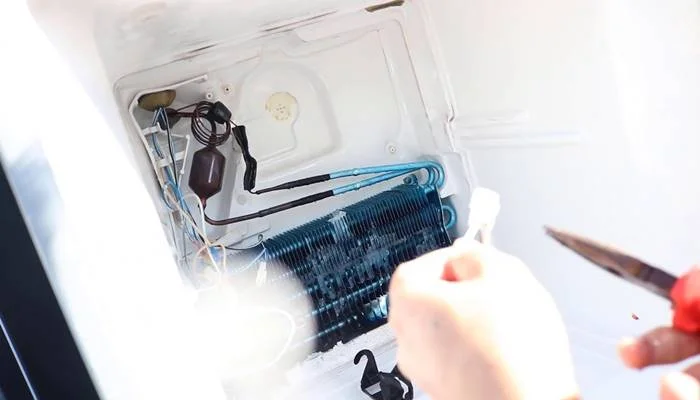 Dàn lạnh bị đóng tuyết Dàn lạnh bị đóng tuyết