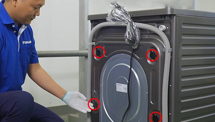 Kiểm tra lại các vị trí vừa lắp để đảm bảo chắc chắn Kiểm tra lại các vị trí vừa lắp để đảm bảo chắc chắn