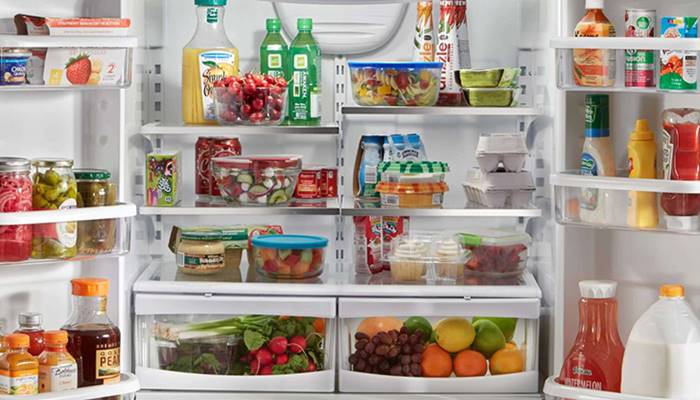 Không để tủ lạnh chứa quá đầy hoặc quá ít thực phẩm Không để tủ lạnh chứa quá đầy hoặc quá ít thực phẩm