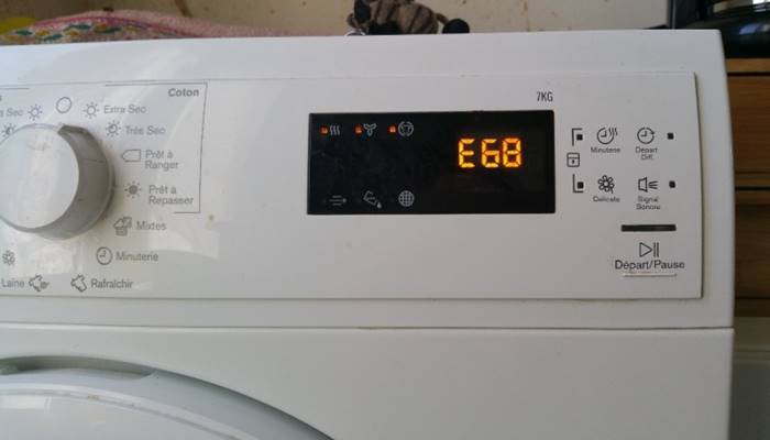 Dấu hiệu nhận biết máy giặt Electrolux lỗi E68 Dấu hiệu nhận biết máy giặt Electrolux lỗi E68