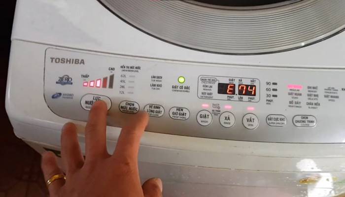 Máy giặt Toshiba báo lỗi E74 là gì? Máy giặt Toshiba báo lỗi E74 là gì?