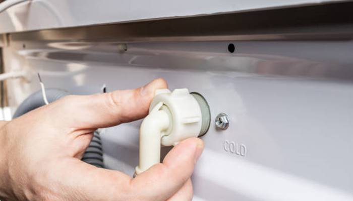 Vòi cấp nước bị tắc Vòi cấp nước bị tắc