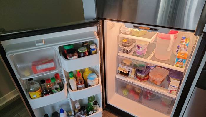 Không mở cửa tủ lạnh quá lâu Không mở cửa tủ lạnh quá lâu
