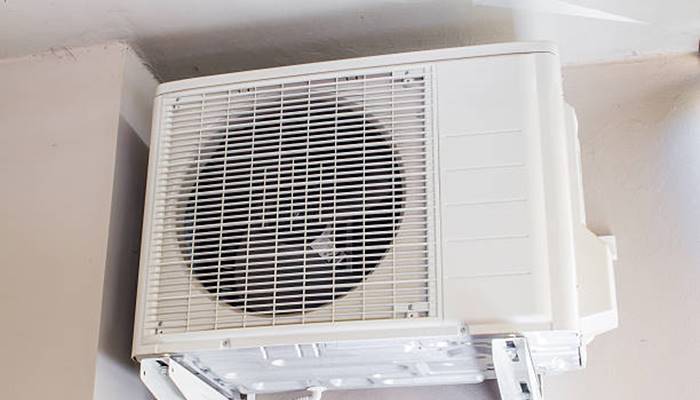 Máy lạnh lắp đặt không đúng kỹ thuật Máy lạnh lắp đặt không đúng kỹ thuật