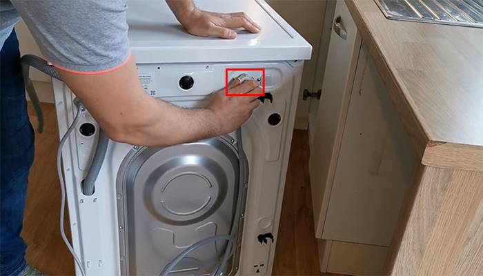 Do lỗi đường thoát nước Do lỗi đường thoát nước