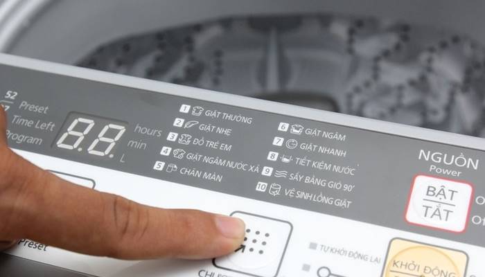 Máy giặt có nút reset Máy giặt có nút reset