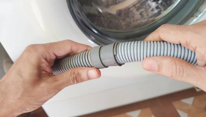 Ống thoát nước bị tắc Ống thoát nước bị tắc
