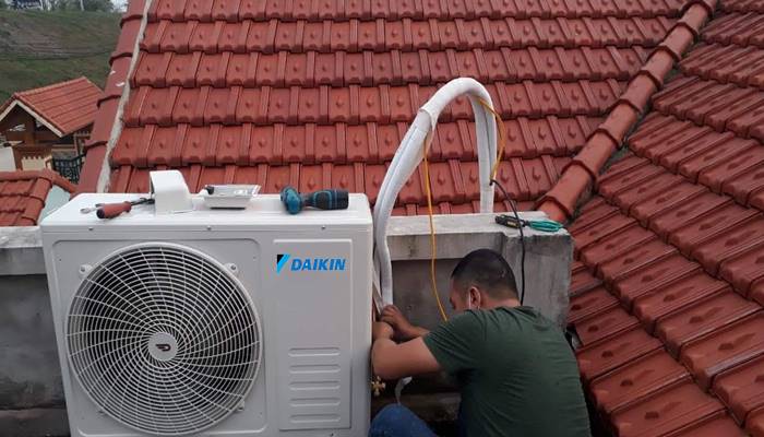 Sự cố ở bảng mạch điều khiển dàn nóng Sự cố ở bảng mạch điều khiển dàn nóng