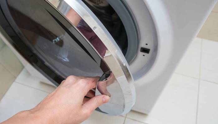 Kiểm tra công tắc cửa của máy giặt Electrolux Kiểm tra công tắc cửa của máy giặt Electrolux