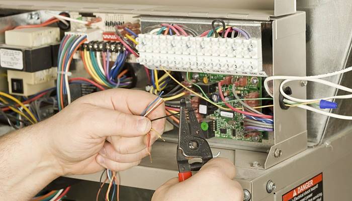 Board điều khiển dàn nóng bị lỗi Board điều khiển dàn nóng bị lỗi