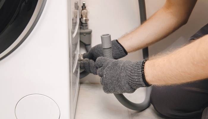 Van xả của máy giặt bị nghẹt Van xả của máy giặt bị nghẹt