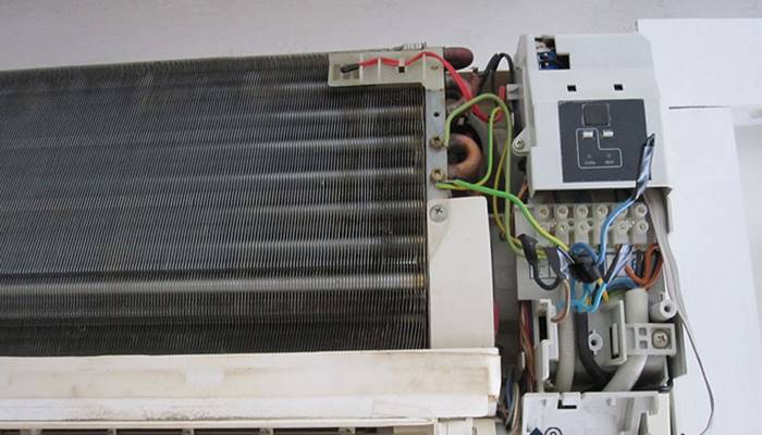 Cảm biến dàn lạnh bị hỏng Cảm biến dàn lạnh bị hỏng