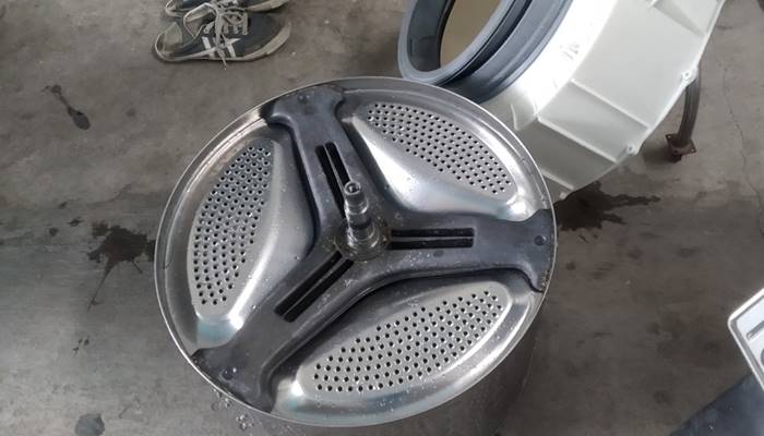 Cung cấp dịch vụ thay chảng ba máy giặt tại khu vực Biên Hòa Cung cấp dịch vụ thay chảng ba máy giặt tại khu vực Biên Hòa