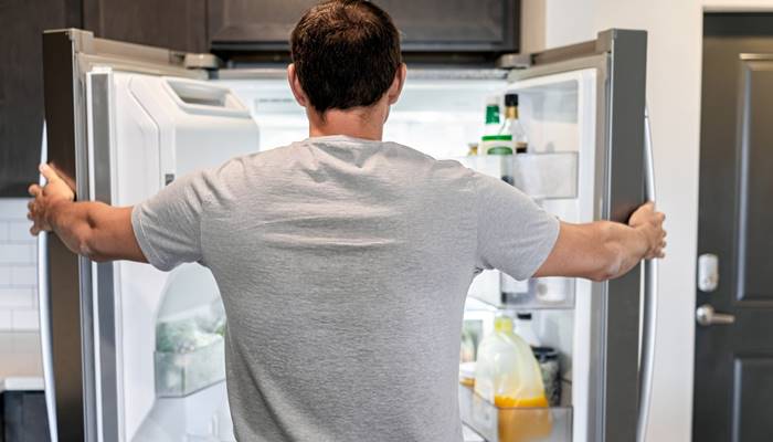 Quên đóng cửa tủ lạnh hoặc đóng chưa khít Quên đóng cửa tủ lạnh hoặc đóng chưa khít