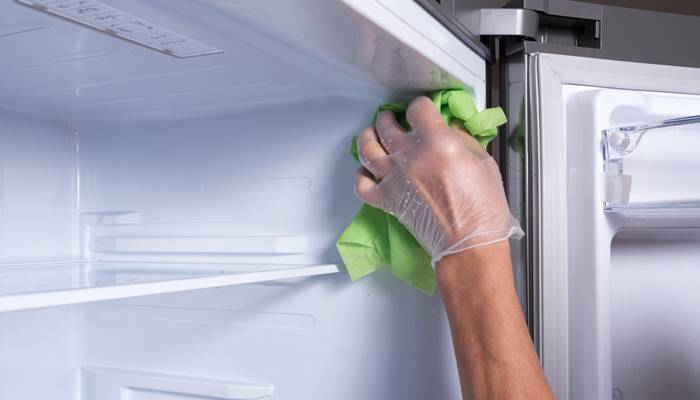 Tủ lạnh không được vệ sinh, bảo dưỡng định kỳ Tủ lạnh không được vệ sinh, bảo dưỡng định kỳ