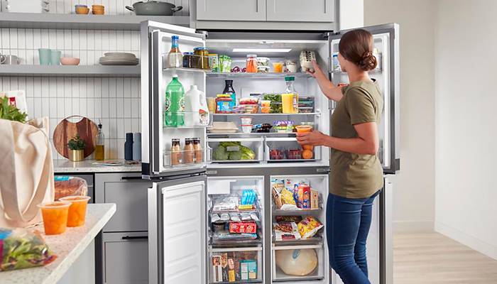 Do tủ lạnh hoạt động liên tục Do tủ lạnh hoạt động liên tục