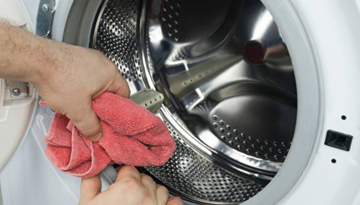 Nguyên nhân và cách khắc phục lỗi xả nước liên tục Nguyên nhân và cách khắc phục lỗi xả nước liên tục