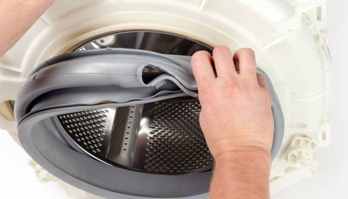 Máy giặt kêu két két do cọ gioăng cửa Máy giặt kêu két két do cọ gioăng cửa