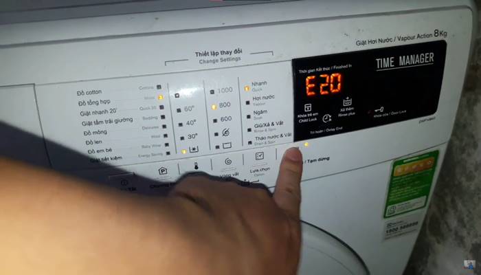Lỗi E20 máy giặt Electrolux là gì? Lỗi E20 máy giặt Electrolux là gì?