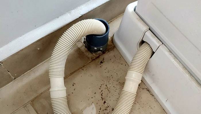 Kiểm tra vị trí lắp đặt ống thoát nước