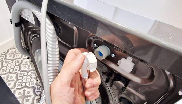 Kiểm tra van cấp nước Kiểm tra van cấp nước