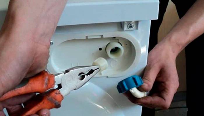 Nguyên nhân dẫn đến máy giặt Midea báo lỗi E10 Nguyên nhân dẫn đến máy giặt Midea báo lỗi E10