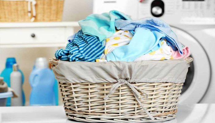 Không nên giặt quá nhiều hoặc quá ít quần áo Không nên giặt quá nhiều hoặc quá ít quần áo