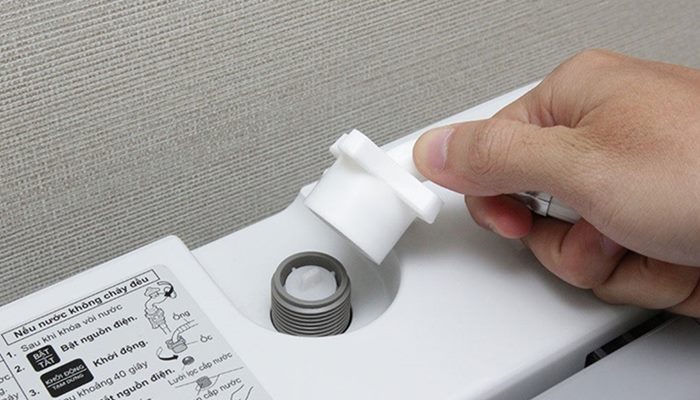 Van cấp nước bị hỏng Van cấp nước bị hỏng