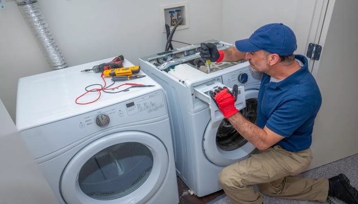 Kiểm tra và thay thế nguồn điện Kiểm tra và thay thế nguồn điện
