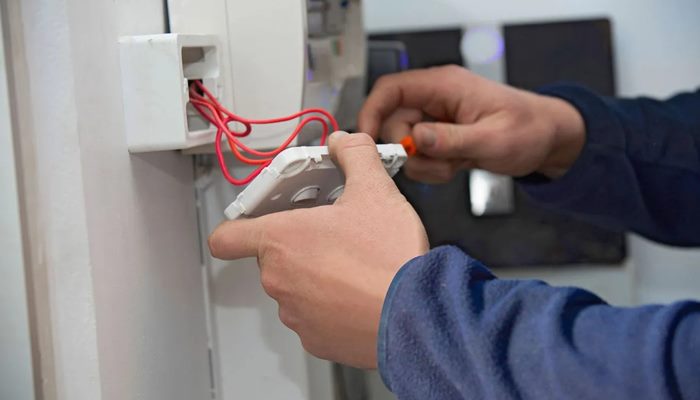 Kiểm tra nguồn điện Kiểm tra nguồn điện