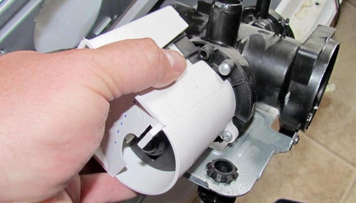 Nguyên nhân gây ra lỗi E24 trên máy giặt Electrolux Nguyên nhân gây ra lỗi E24 trên máy giặt Electrolux