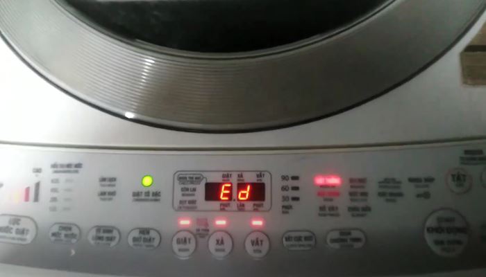 Nguyên nhân gây ra lỗi ED trên máy giặt Toshiba Nguyên nhân gây ra lỗi ED trên máy giặt Toshiba