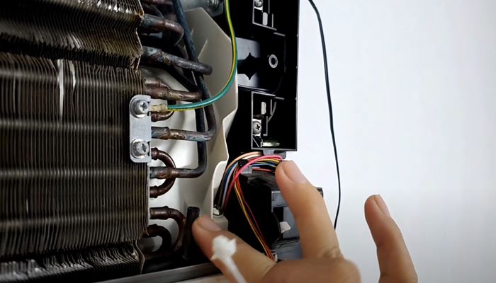 Cách khắc phục lỗi E3 máy lạnh Reetech tại nhà Cách khắc phục lỗi E3 máy lạnh Reetech tại nhà