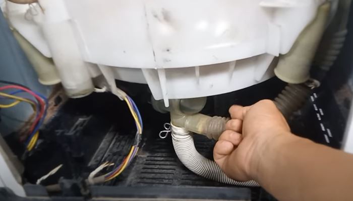 Nguyên nhân gây lỗi E19 trên máy giặt Sharp Nguyên nhân gây lỗi E19 trên máy giặt Sharp